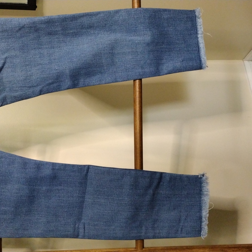 Distressed Hem Loft High Rise Skinny Jeans Size 4/27 - Picture 3 of 3